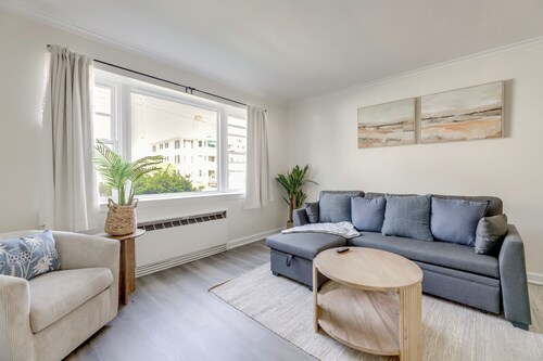 Walk to Parks & Marina! Waterfront Cambridge Condo