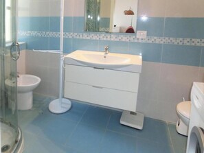 Apartment, 2 Bedrooms, Balcony, Ocean View | Bathroom - Right on the Promenade of Lignano Sabbiadoro (Lignano Sabbiadoro)