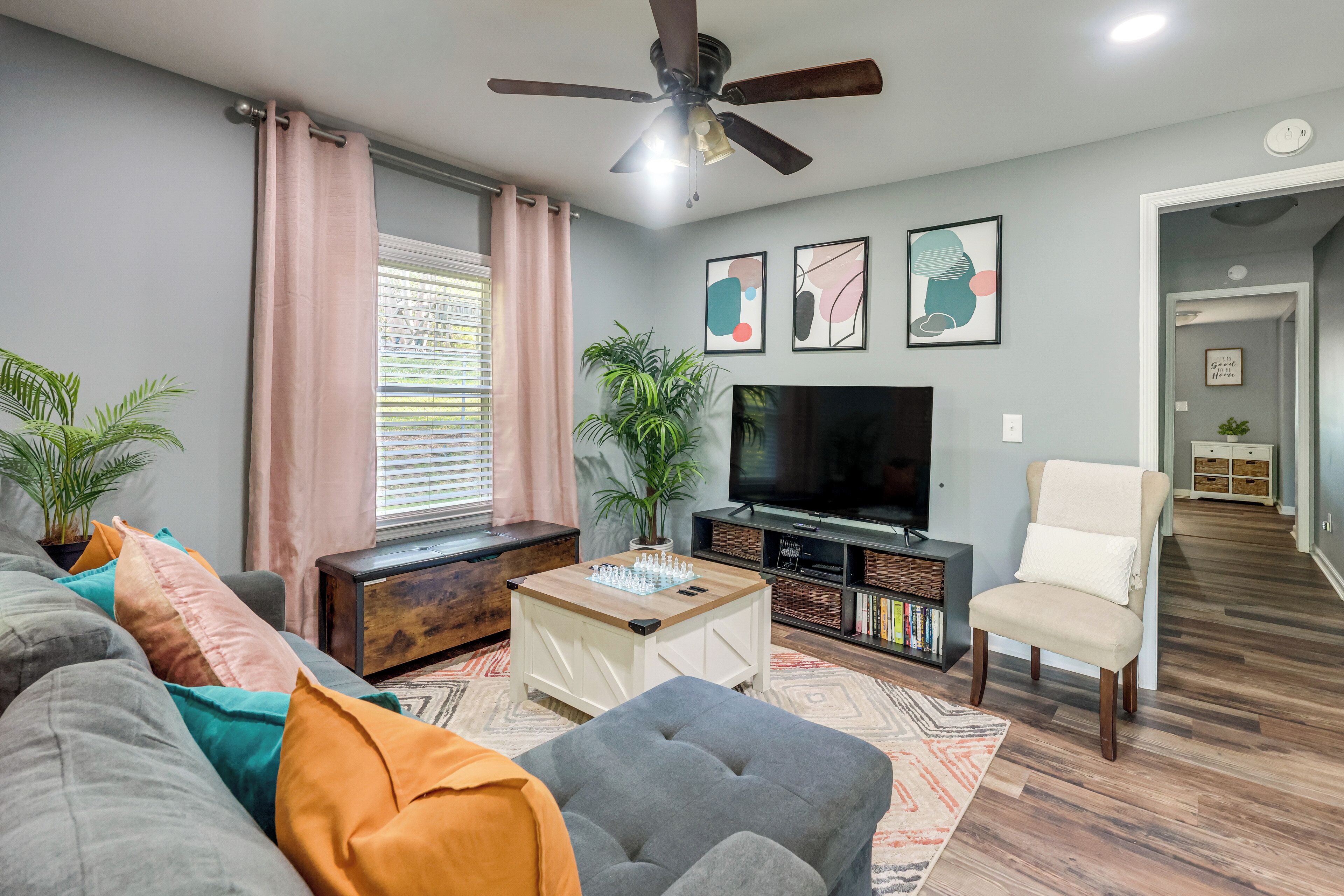 House (2 Bedrooms) | Interior