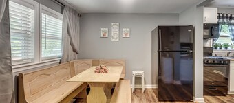 Fun w/ Family! West Blocton Home w/ Games & Grill