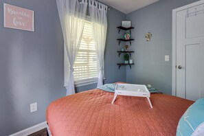 House (2 Bedrooms) | Interior