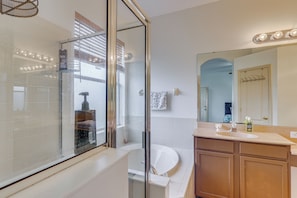 House (4 Bedrooms) | Interior - Family Home Near Downtown Tampa w/ Community Pool! (Riverview)
