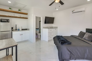 อพาร์ทเมนท์ (0 Bedroom) | ด้านหน้าที่พัก