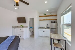 Apartment (0 Bedroom) | Interior - Easy South Padre Beach Retreat w/ Pool Access (South Padre Island)