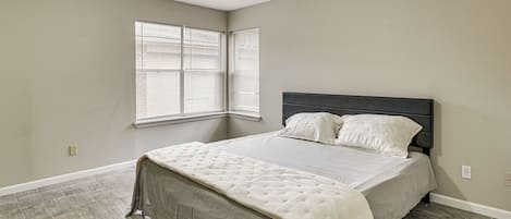 Apartment (1 Bedroom) | Interior