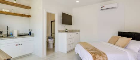 อพาร์ทเมนท์ (0 Bedroom) | ด้านหน้าที่พัก