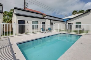 Interior - Pool Access & Prime Location! SPI Getaway for 2 (South Padre Island)
