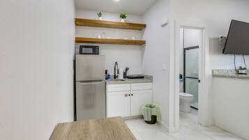 Apartment (0 Bedroom) | Interior