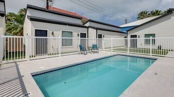 Apartment (0 Bedroom) | Interior