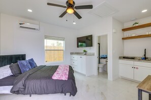Apartment (0 Bedroom) | Interior - Groups Welcome! SPI Studio on Multi-unit Property (South Padre Island)