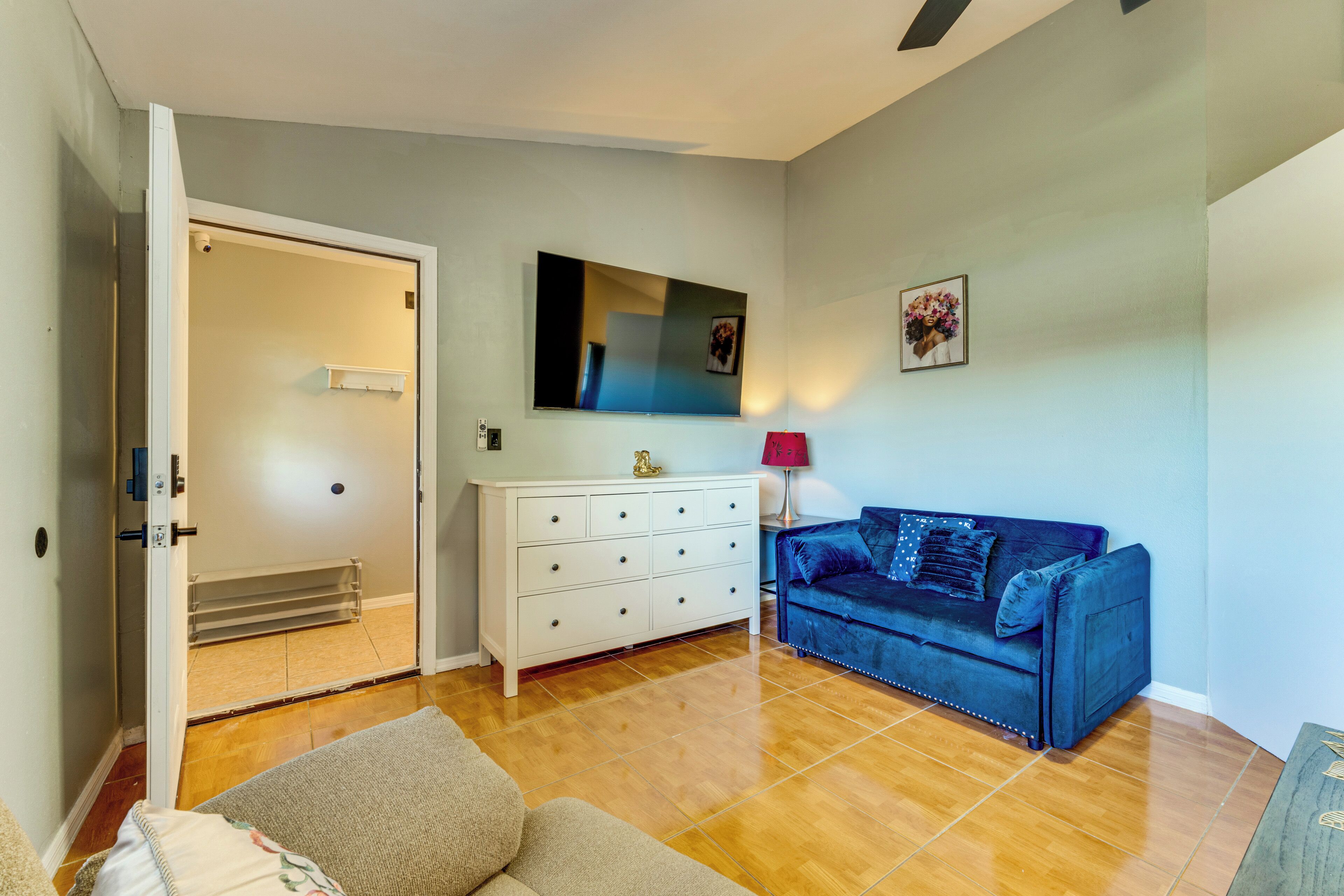 Apartment (1 Bedroom) | Interior