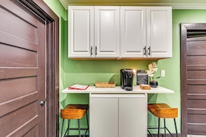 Interior - Walkable Schenectady Getaway: 2-unit Campus Hub (Schenectady)