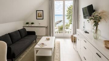 Exclusive-Apartment | Hochwertige Bettwaren, Schreibtisch, laptopgeeigneter Arbeitsplatz