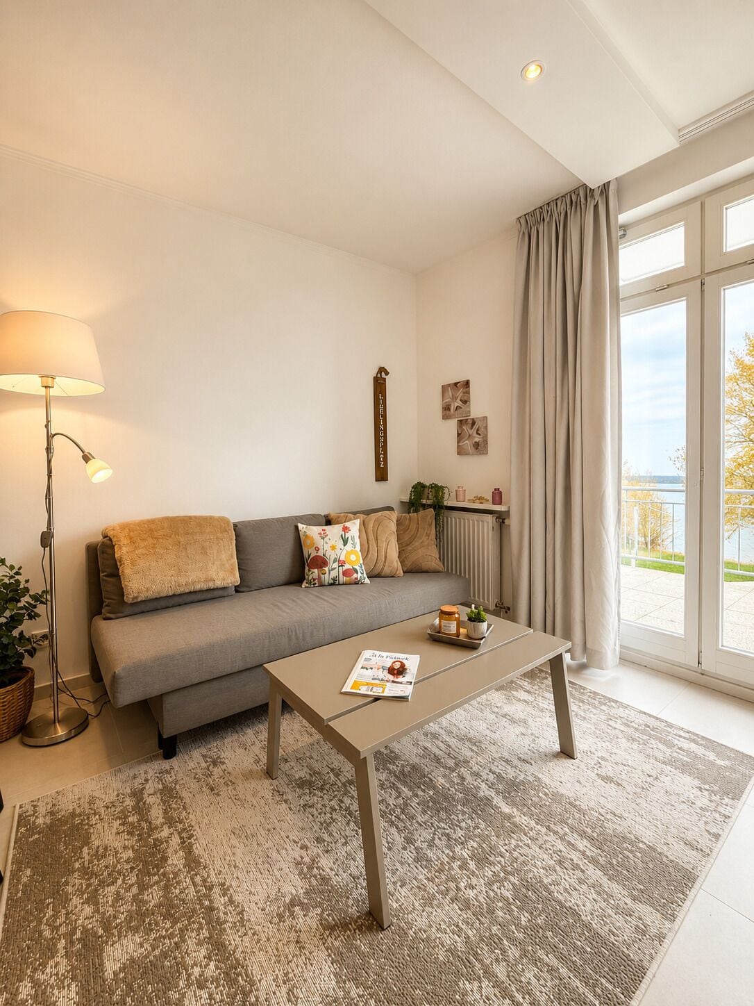 Luxury-Apartment | Hochwertige Bettwaren, Schreibtisch, laptopgeeigneter Arbeitsplatz