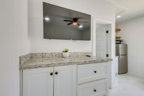 Interior - Beach Base for Groups! SPI Studio w/ Pool On-site (South Padre Island)
