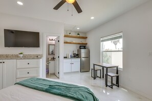 Interior - Beach Base for Groups! SPI Studio w/ Pool On-site (South Padre Island)