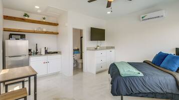 Apartment (0 Bedroom) | Front of property