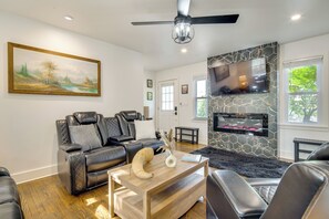 House (3 Bedrooms) | Interior - Walk to Osceola Lake! Family-friendly Home (Hendersonville)