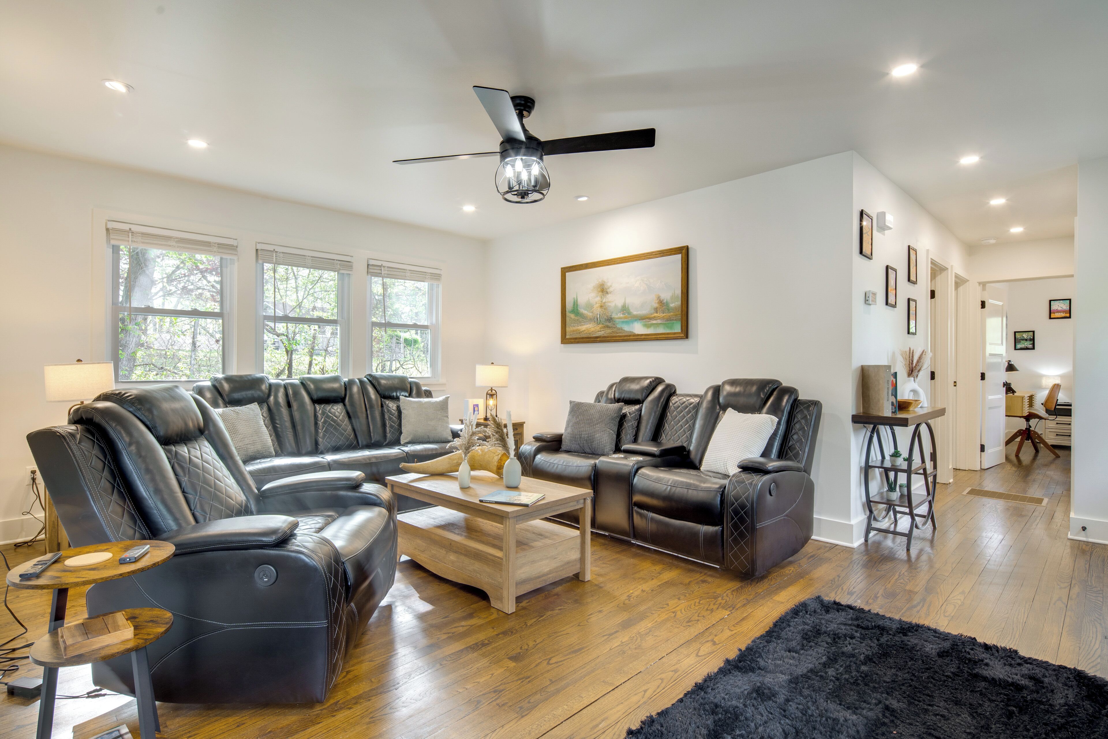 House (3 Bedrooms) | Front of property