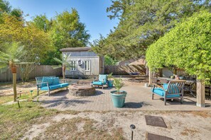 Interior - Fenced Yard! Family Getaway 6 Mi to Carolina Beach (Wilmington)