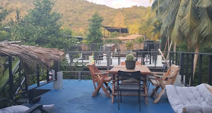 Crystal Jungle House - Rooftop Mountain View
