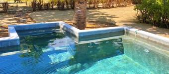 Dicilaba Bungalows, the simple elegance of a waterfront holiday.