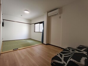 Interior - 9 minutes from JR Namba Station/Airport Bus Terminal, 6 minutes from JR Ashiwarabashi Station, close to both Shinsaibashi and Kyocera Dome Osaka. 302 Ohara (大阪市浪速区塩草３丁目)