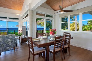 Dining - Kick back at Lay Back Larry's on Brennecke's Beach, Poipu, Kauai Island! (Koloa)