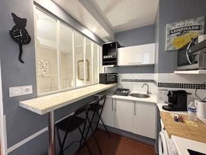 Fridge, microwave, coffee/tea maker, electric kettle - Vincent 2 Old Town Promenade des Anglais (Nice)