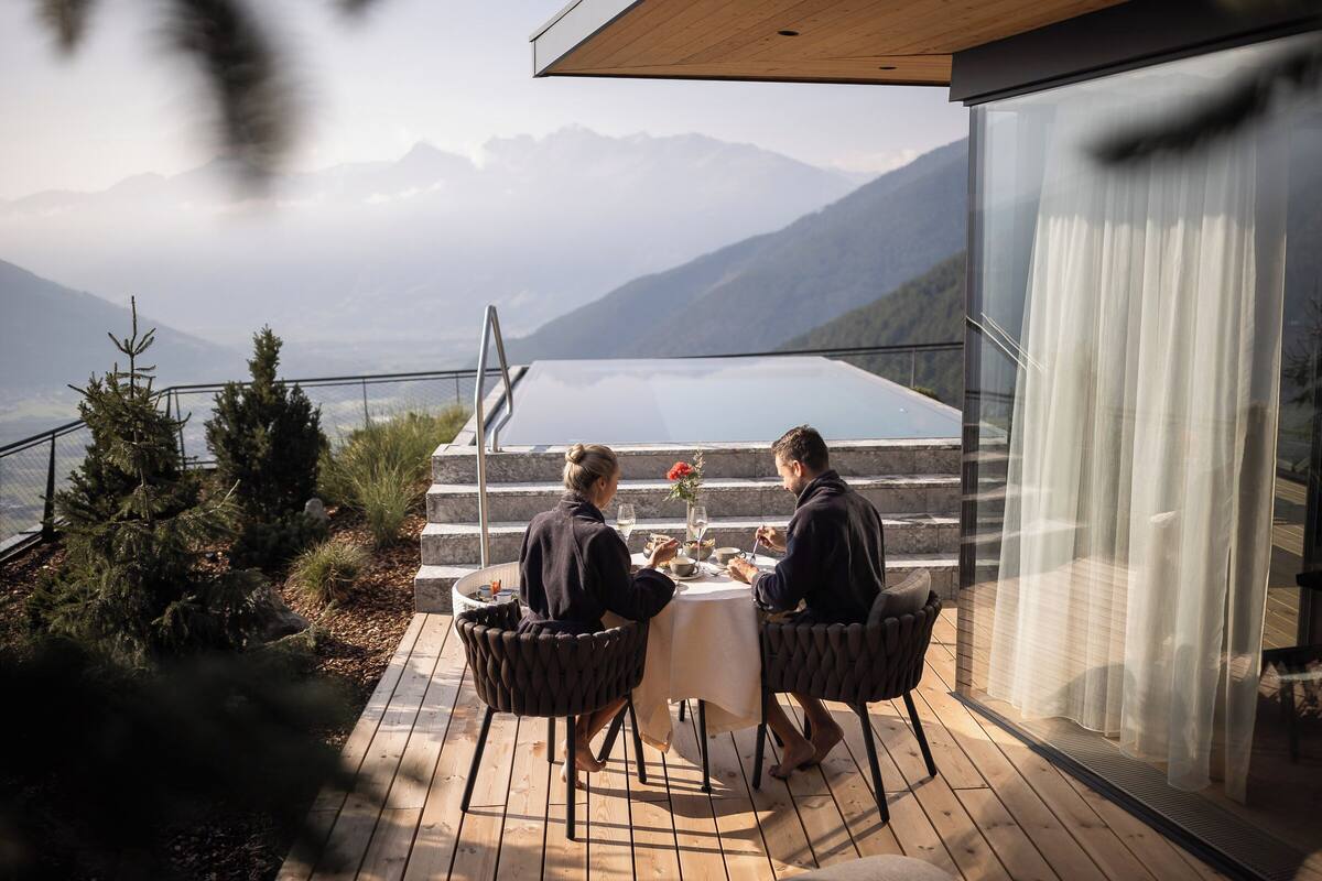 Luxury Suite, Private Pool | In-room safe, laptop workspace, blackout curtains, soundproofing