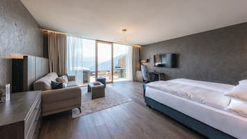 Suite, balcone, vista montagna