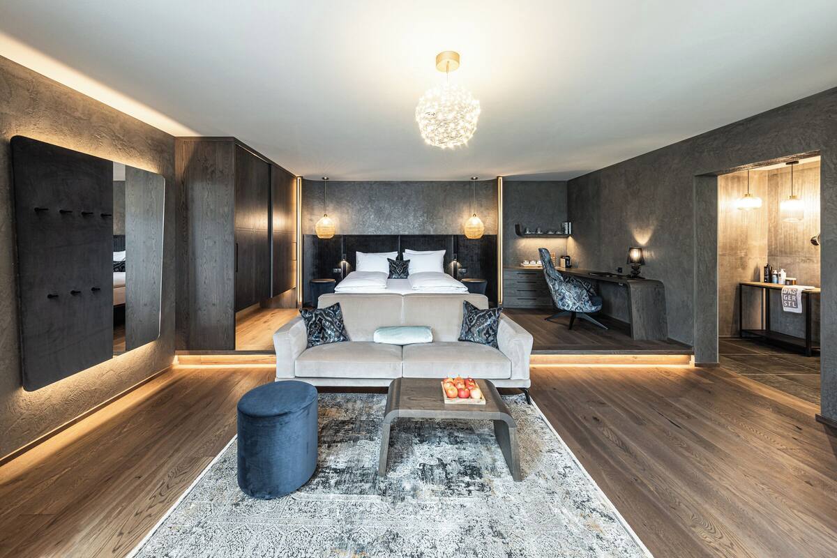 Luxury Suite, Balcony, Mountain View | In-room safe, laptop workspace, blackout curtains, soundproofing
