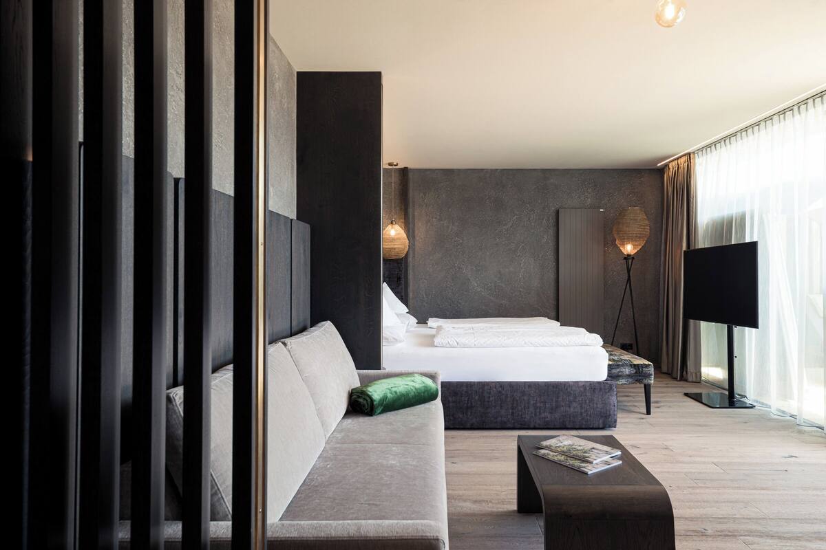 Superior Suite, Balcony, Mountain View | In-room safe, laptop workspace, blackout curtains, soundproofing