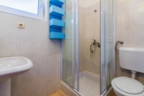 Dusche, Handtücher, Seife