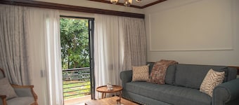5-Bedroom Villa Facing Mt.Kenya