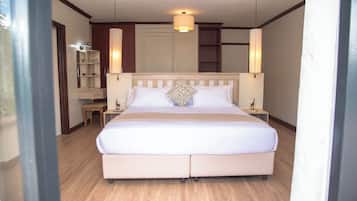 Villa, Mountain View | Iron/ironing board, free WiFi