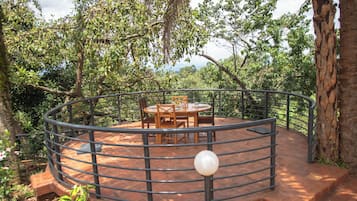 Villa, Mountain View | Outdoor dining