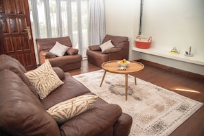 Apartamento, 1 habitación, vistas a la montaña | Zona de estar