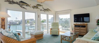 3 BR Duplex Overlooking the Sound