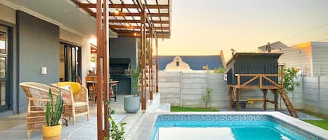 House (3 Bedrooms) | Front of property