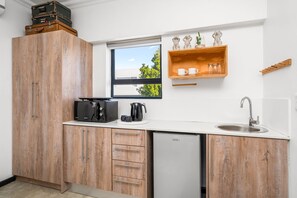 Unclassified image, 5 of 126, button - Cape Winelands Mountain View Getaway (Stellenbosch)