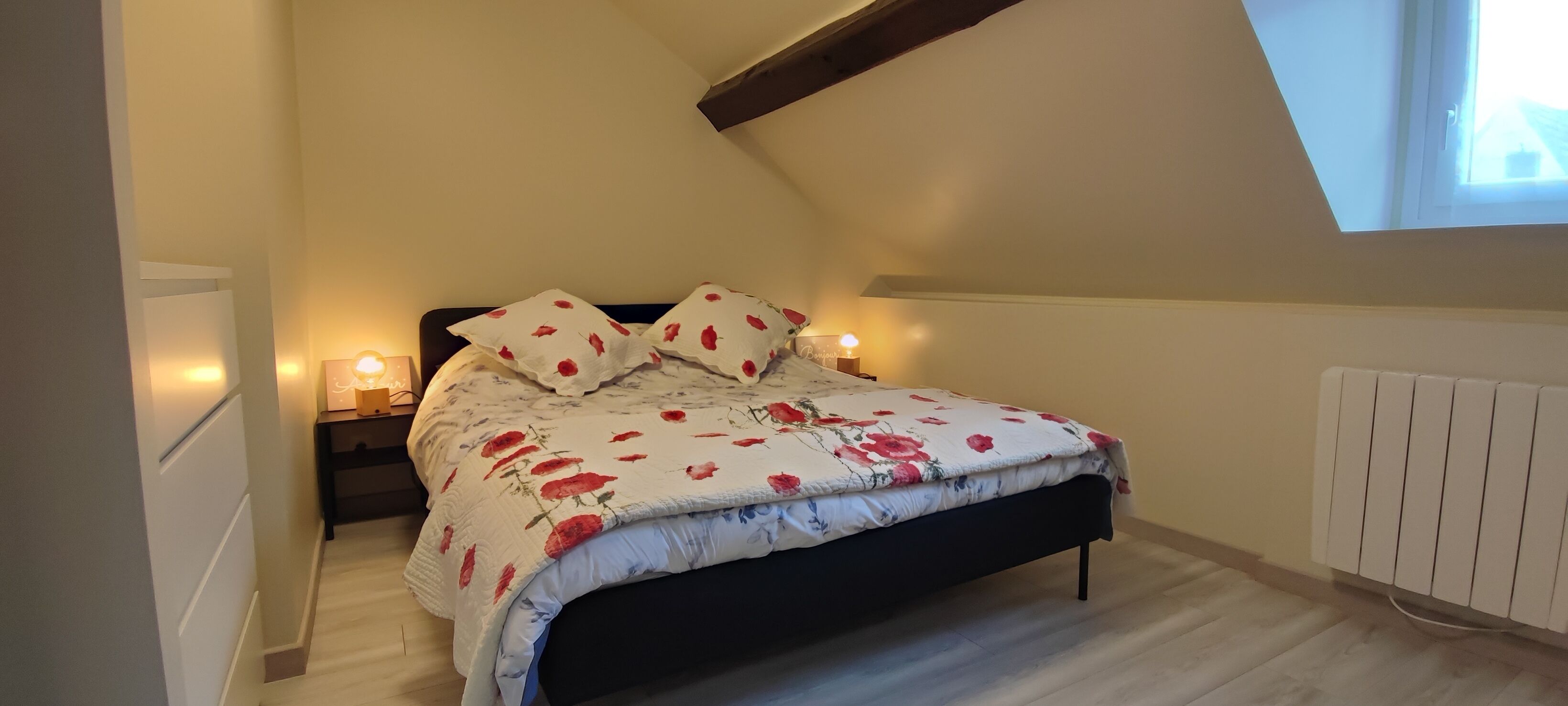 3 bedrooms, iron/ironing board, Internet, bed sheets