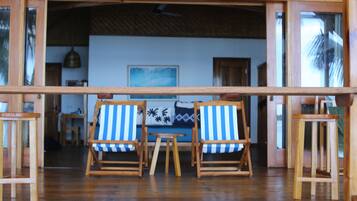 Suite, Beach View | Interior