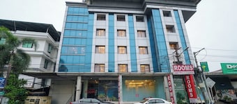 Metro Cochin Business Hotel