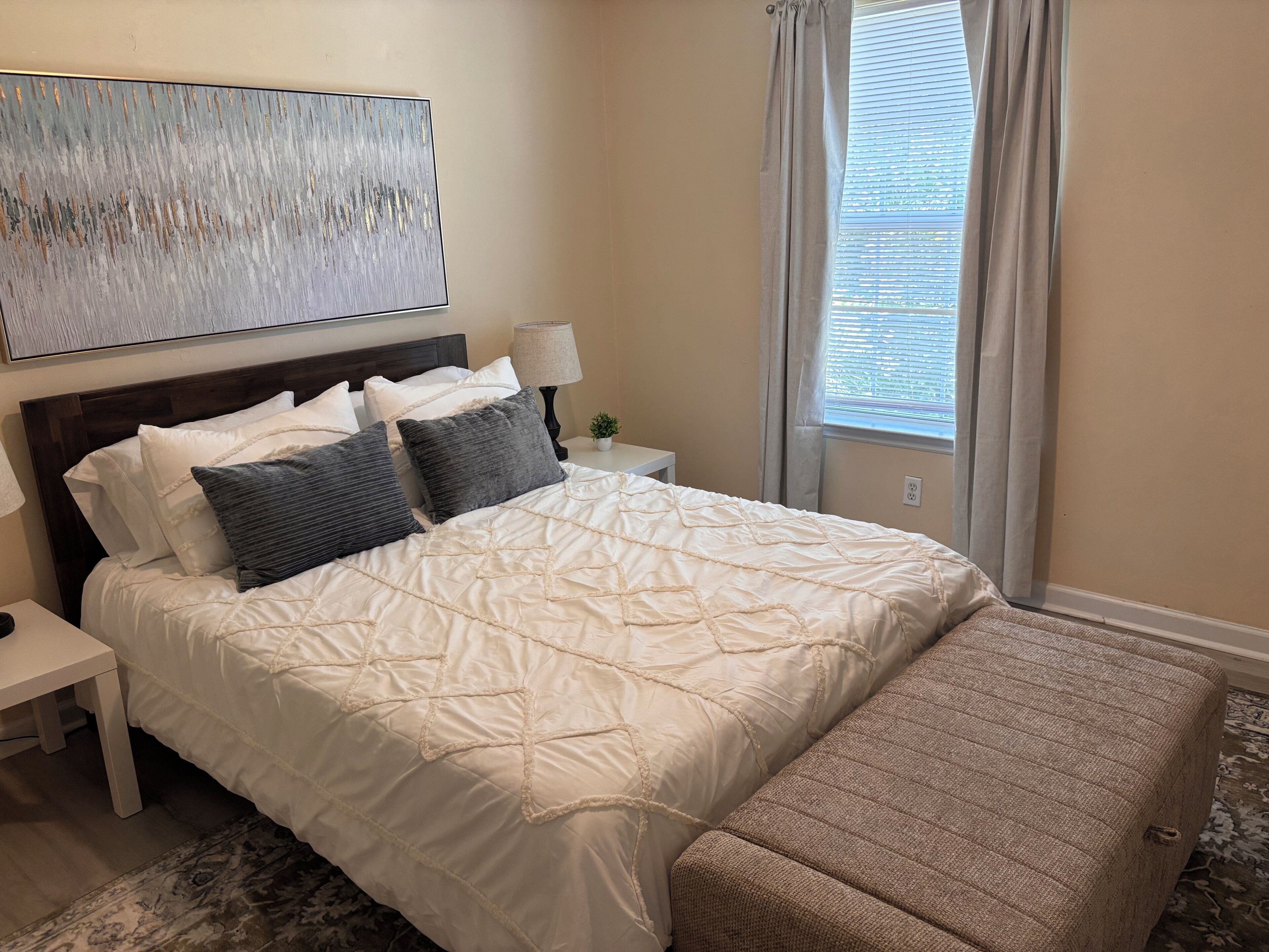 3 bedrooms, iron/ironing board, free WiFi, bed sheets