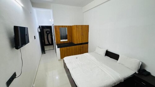 HOTEL SHIVAM GRAND INN