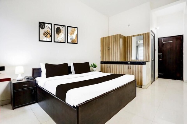 Deluxe Room | In-room safe, WiFi (free)