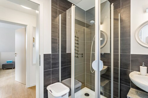 Modern Apartment – Quiet & Prime Location in Neheim
