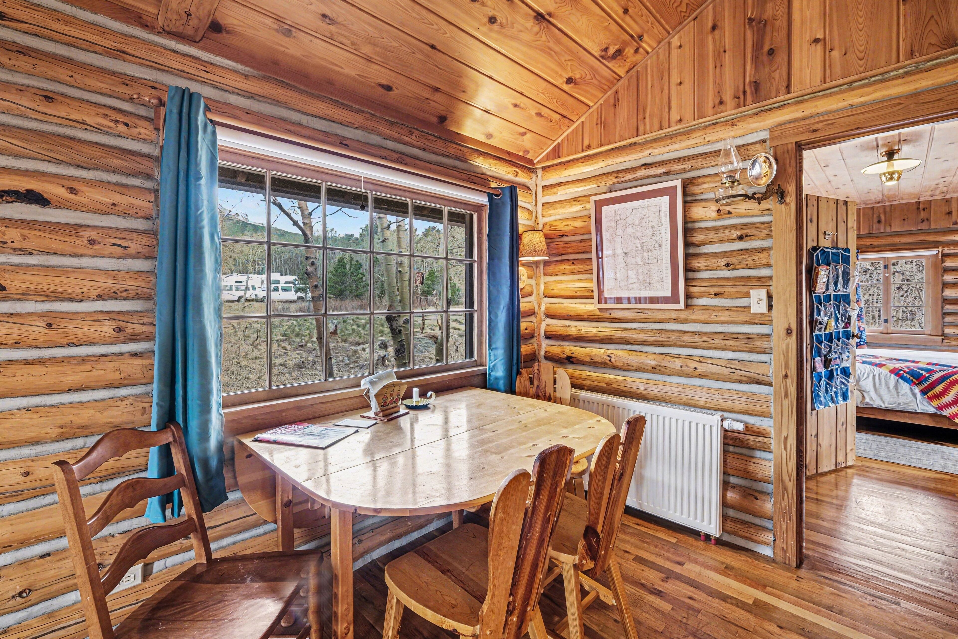Cabin, 2 Bedrooms | Dining