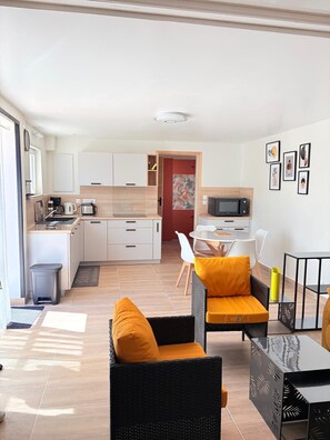 Interior - St Cyprien, charming house and beautiful sunny exterior (Saint-Cyprien)